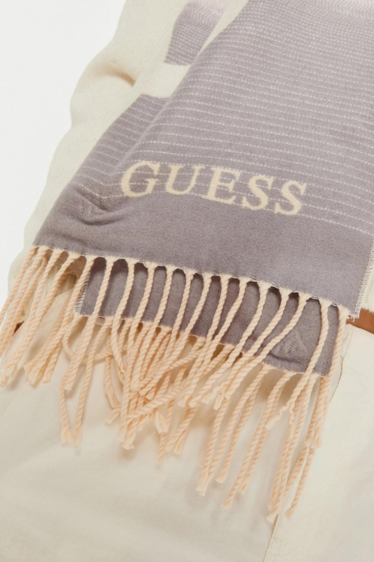 GUESS AW VIS en color ROSA  (3)