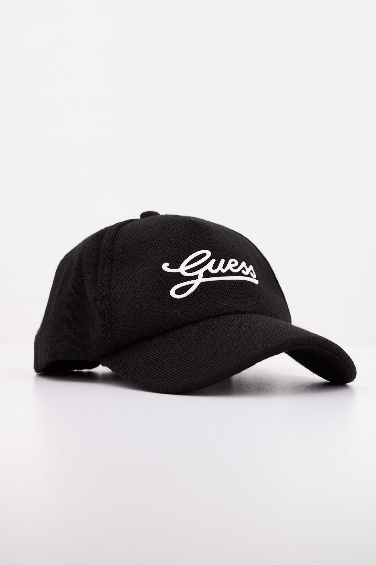 GUESS BASEBALL CAP en color NEGRO  (2)