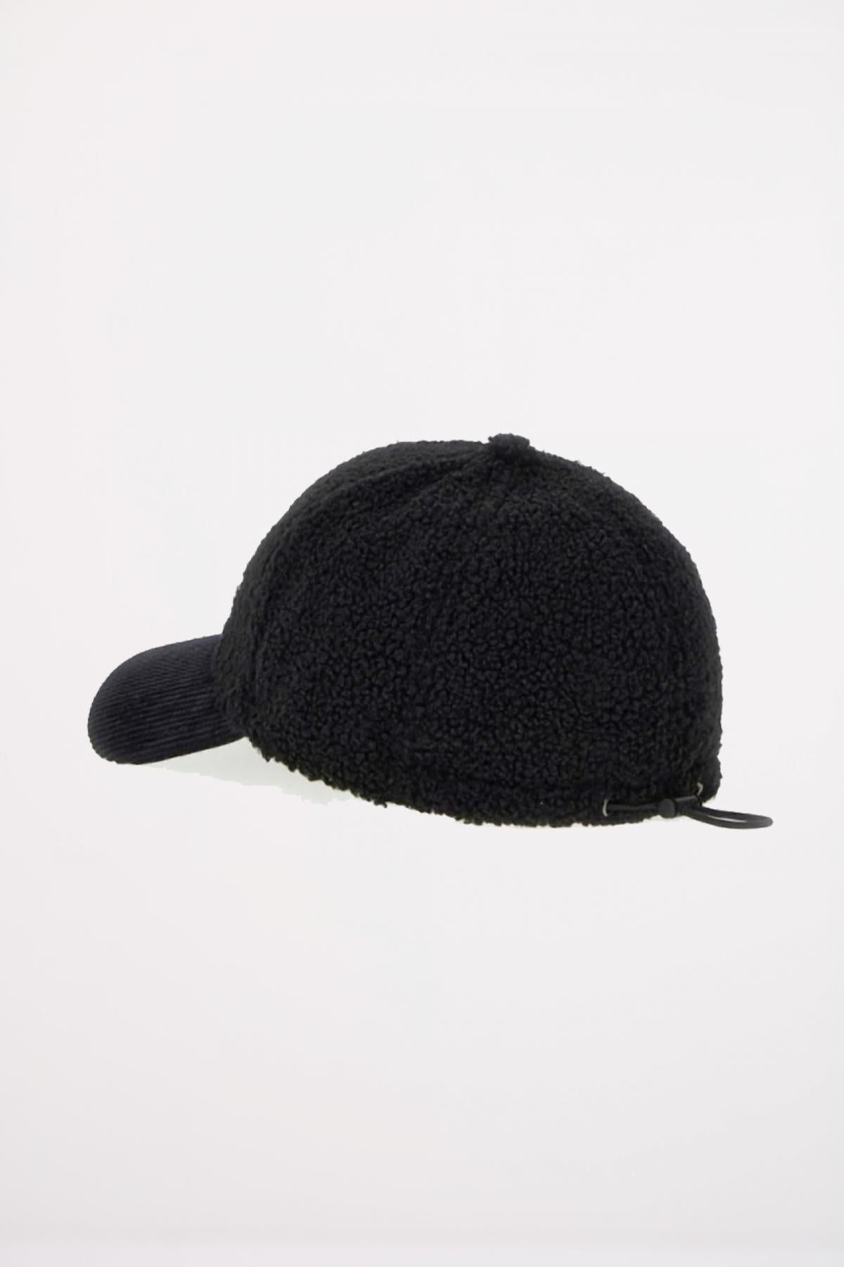 GUESS POL BASEBALL CAP en color NEGRO  (3)