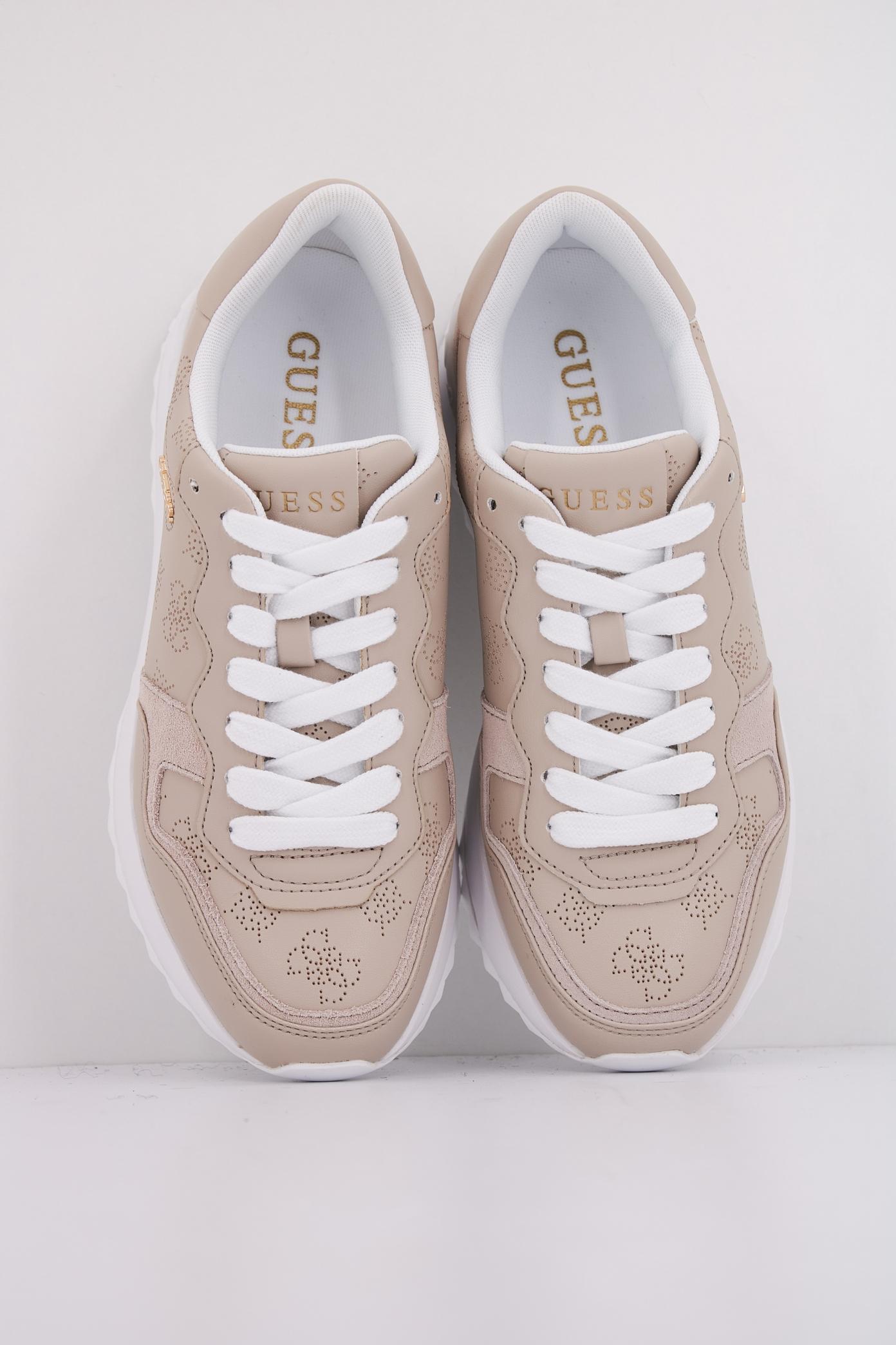 GUESS FLPVI ELE en color BEIS  (3)