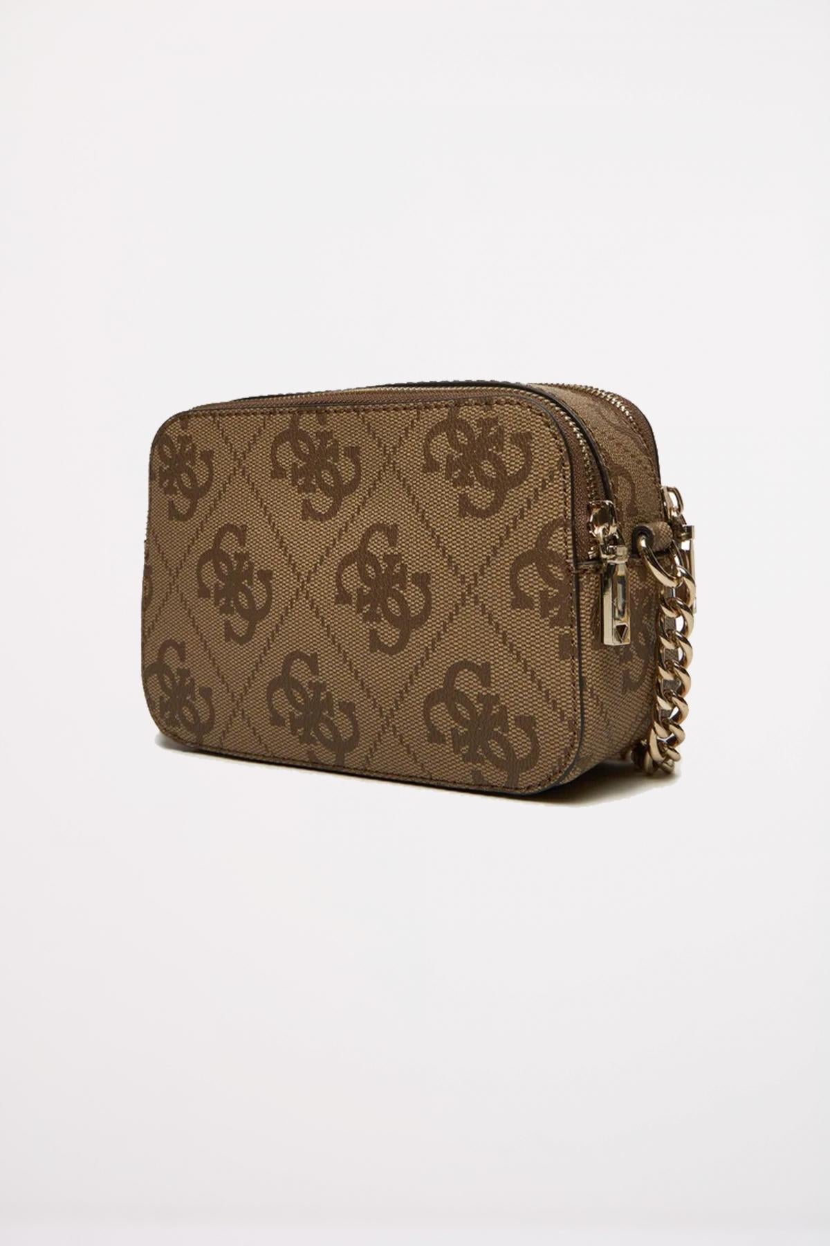 GUESS IZZY CAMERA BAG en color MARRON  (3)