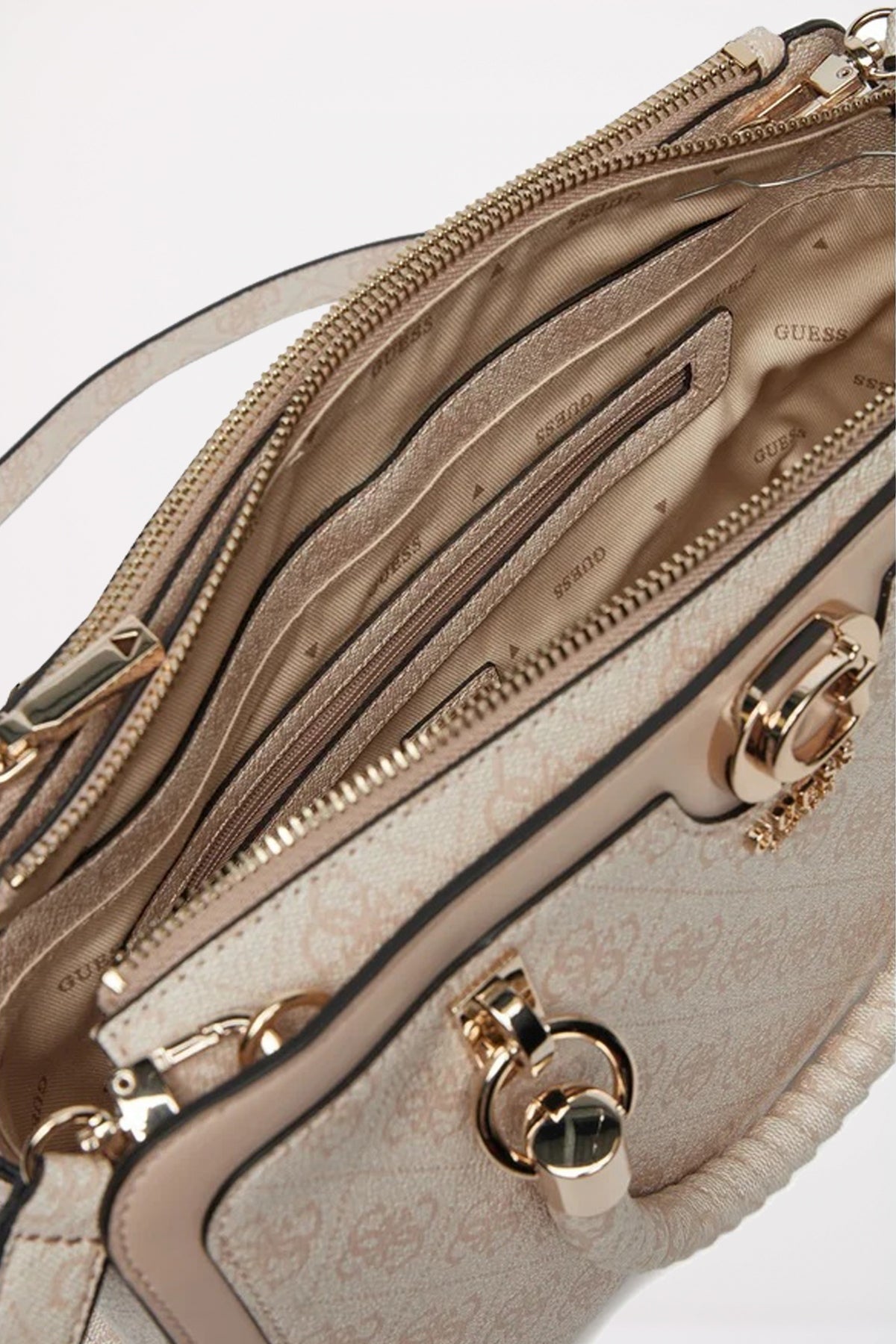GUESS ORLINA LOGO SOCI en color NUDE  (4)