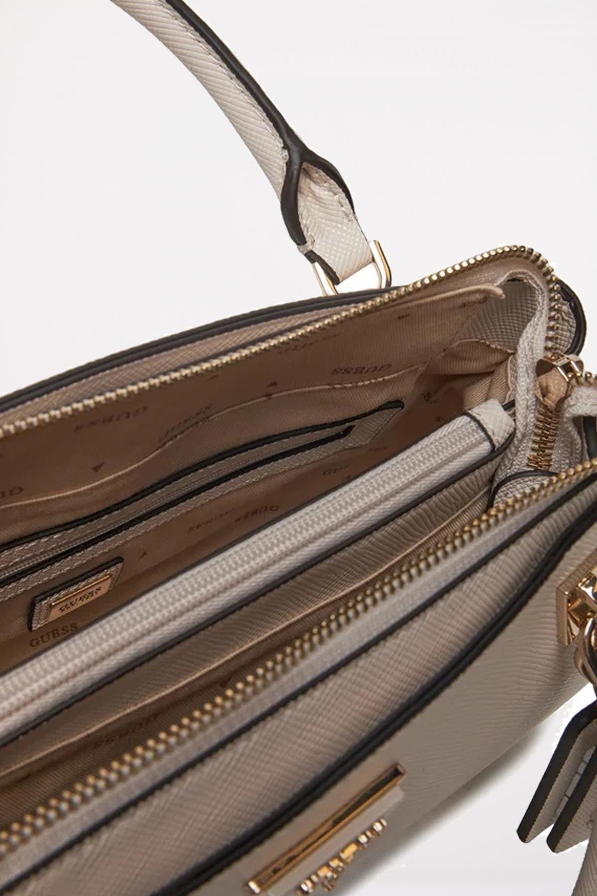 GUESS NOELLE LUXURY SA en color BEIS  (4)