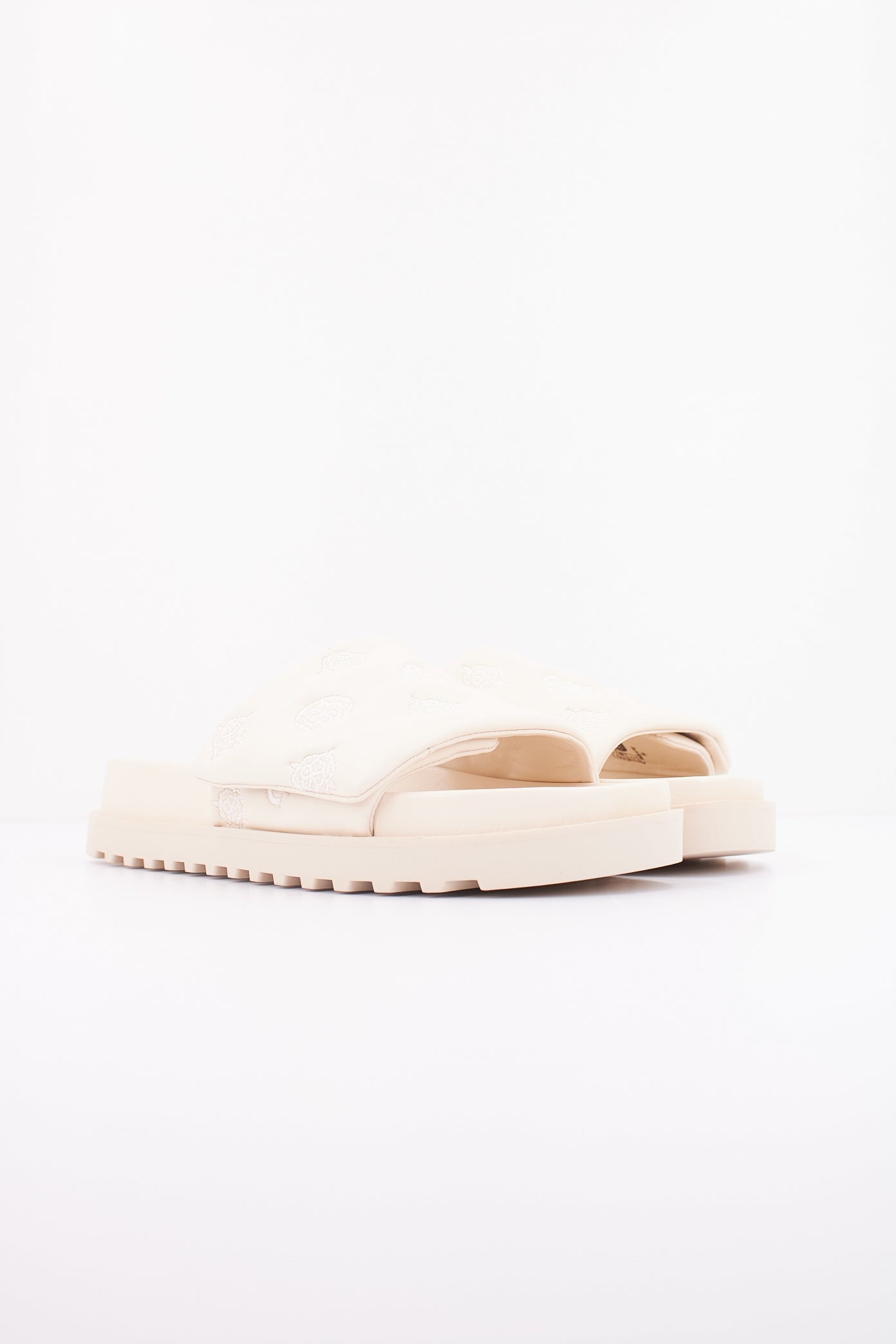 GUESS FLJFA ELE  en color NUDE  (2)