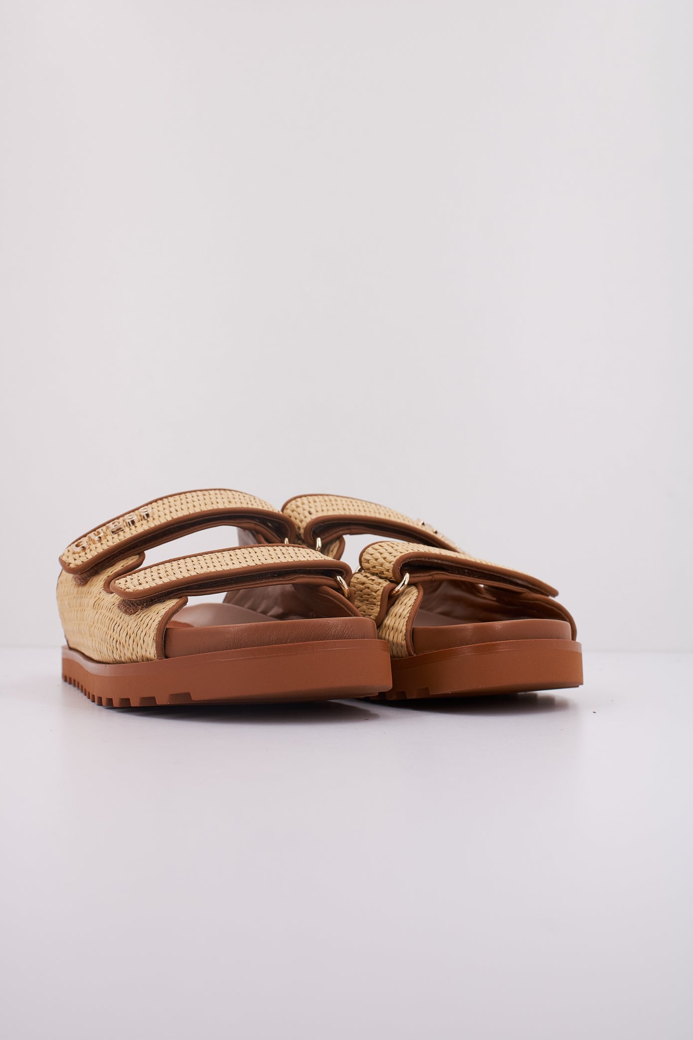 GUESS FLJFDE FAP en color MARRON  (2)