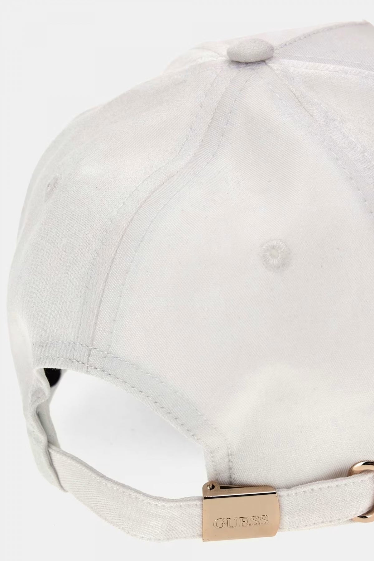 GUESS BASEBALL CAP en color BLANCO  (4)