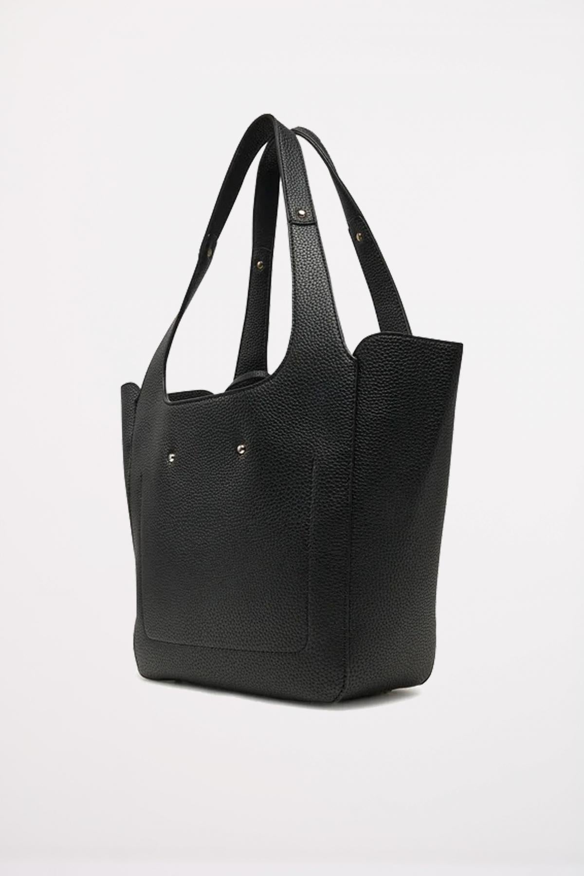 GUESS HELINA TOTE en color NEGRO  (2)