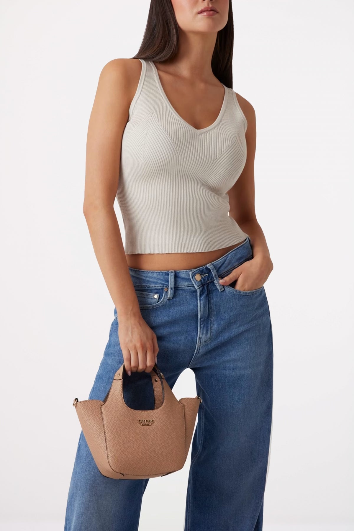 GUESS HELINA MINI TOTE en color MARRON CLARO  (2)