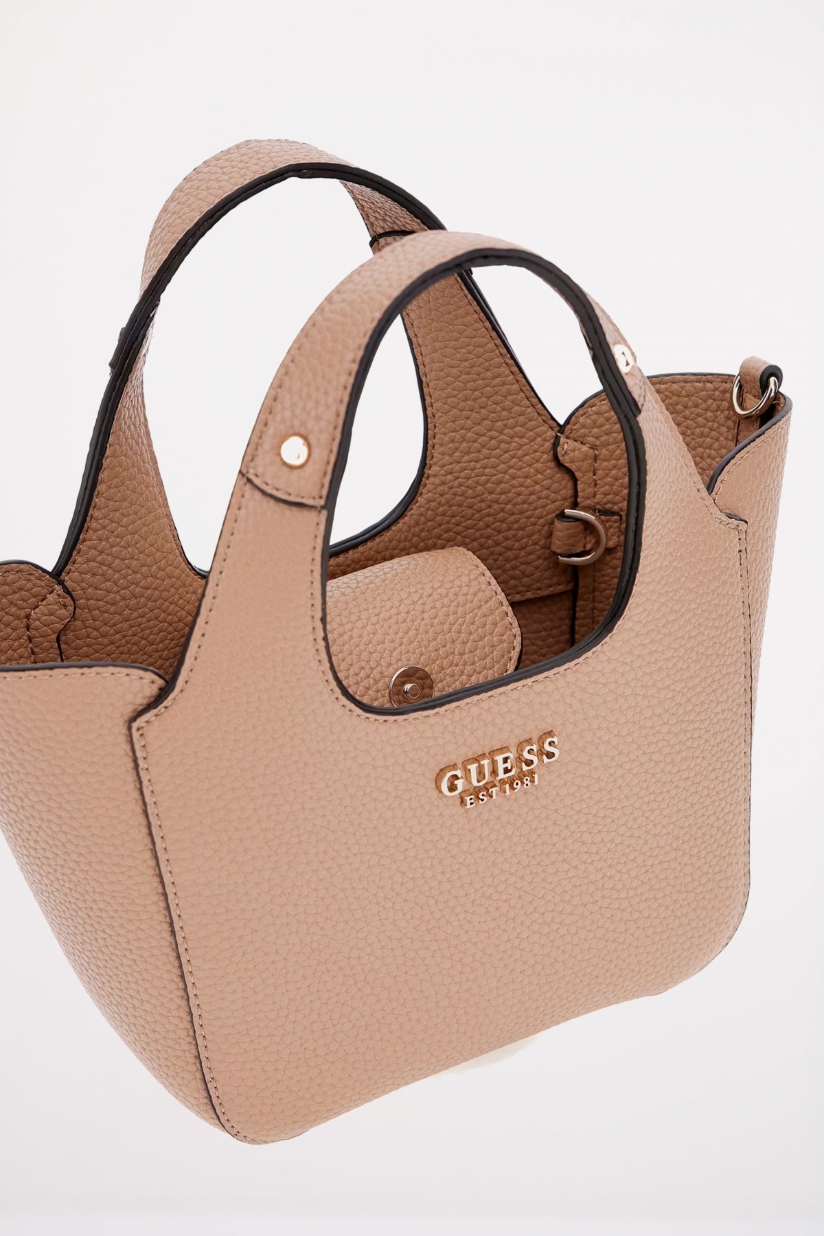 GUESS HELINA MINI TOTE en color MARRON CLARO  (3)