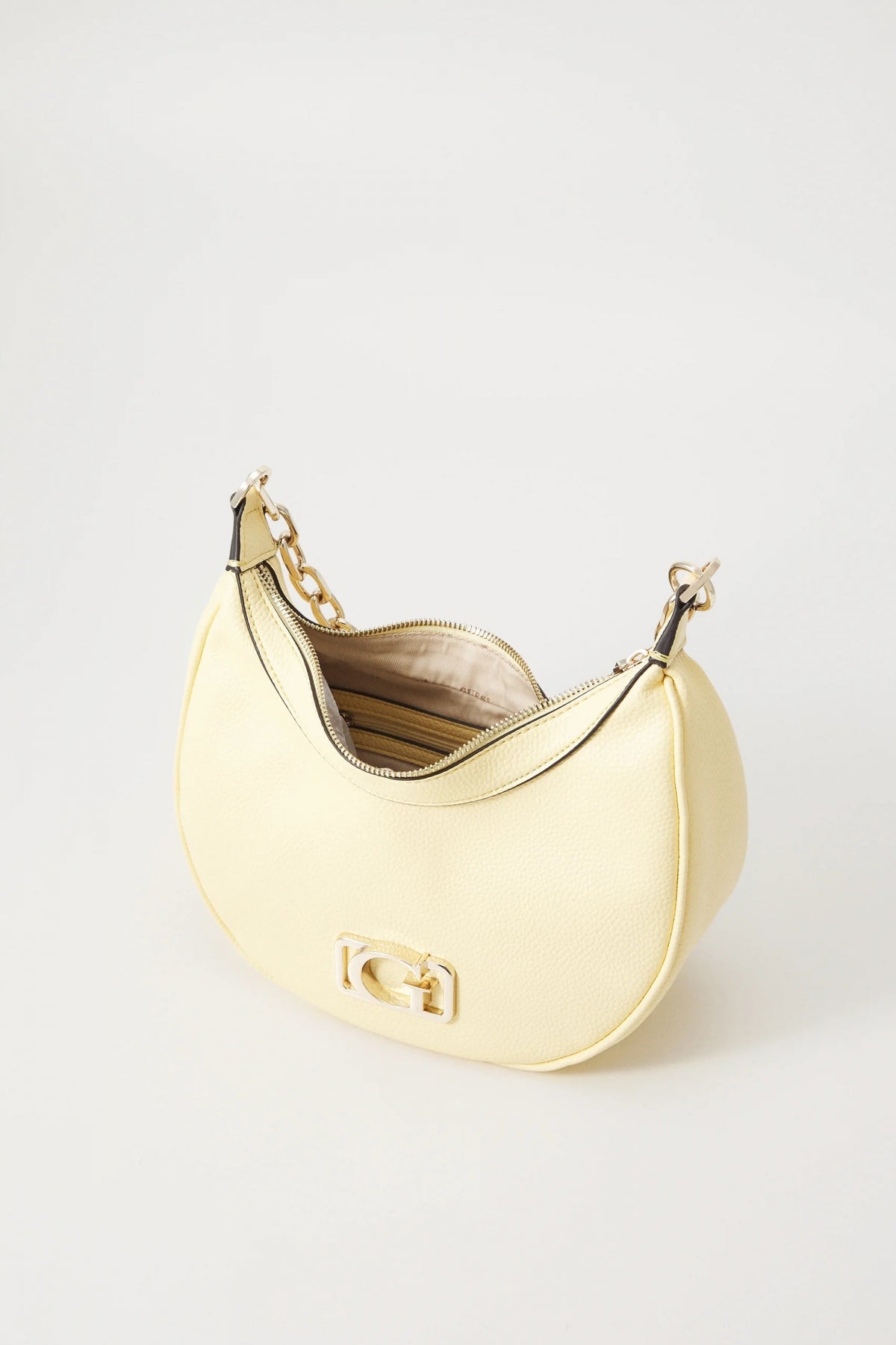 GUESS CIRCE HOBO SHOULDER en color AMARILLO  (3)