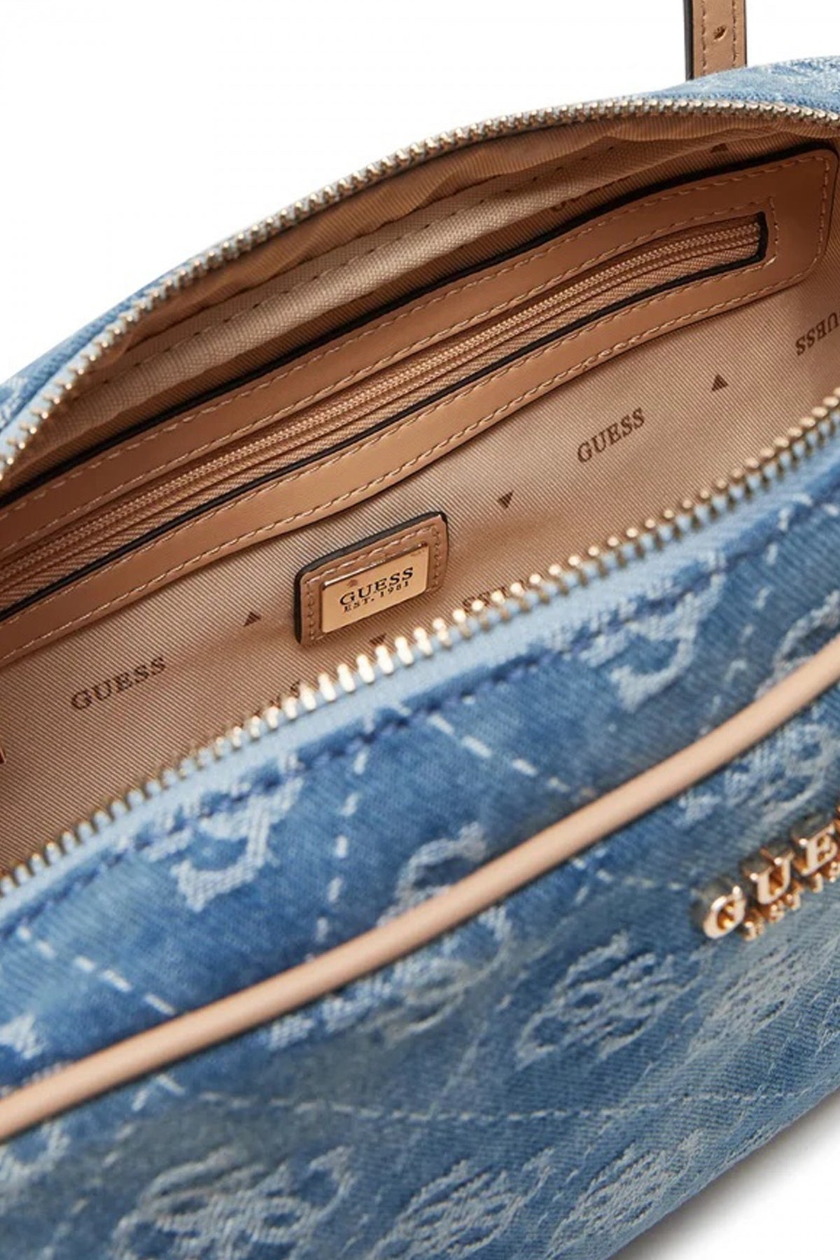 GUESS CERELIA SHOULDER en color AZUL  (4)