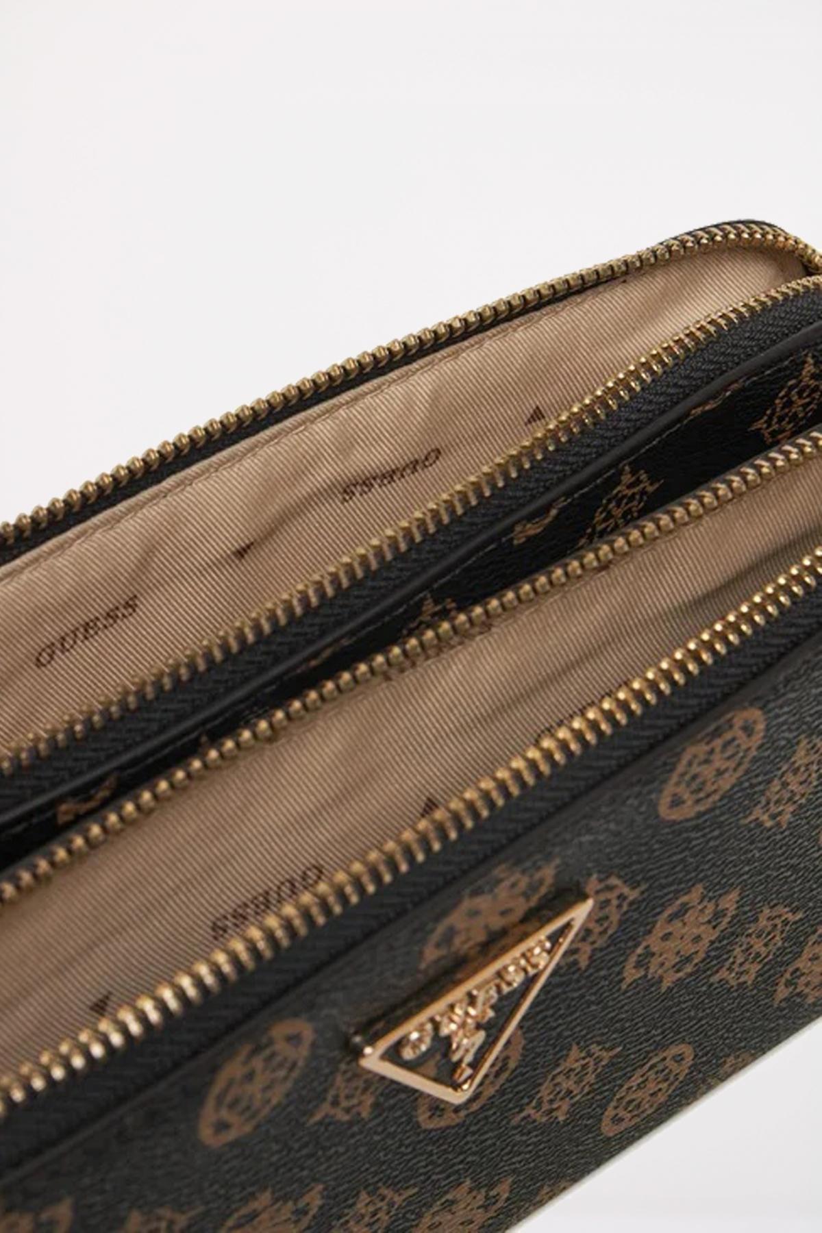 GUESS ECO ERICA STATUS en color MARRON  (4)