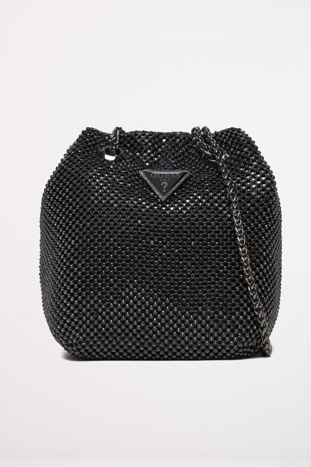 GUESS ZALINA POUCH en color NEGRO  (1)