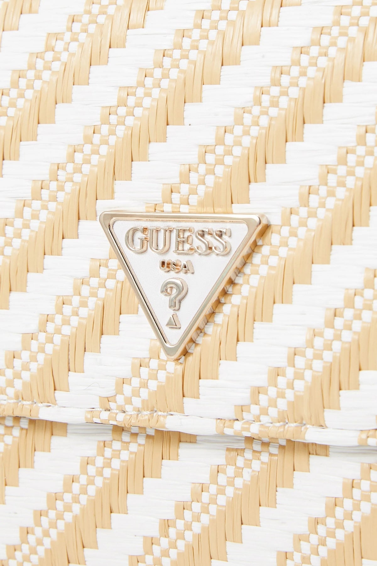 GUESS SIMONA FLAP SHOULDER en color BLANCO  (4)