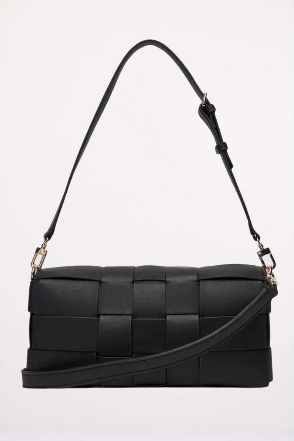 GUESS MAYLEE en color NEGRO  (3)
