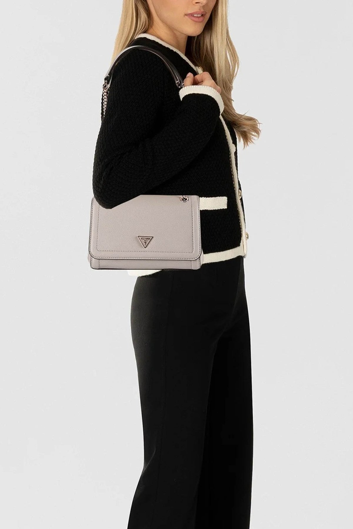 GUESS NOELLE II en color GRIS  (4)
