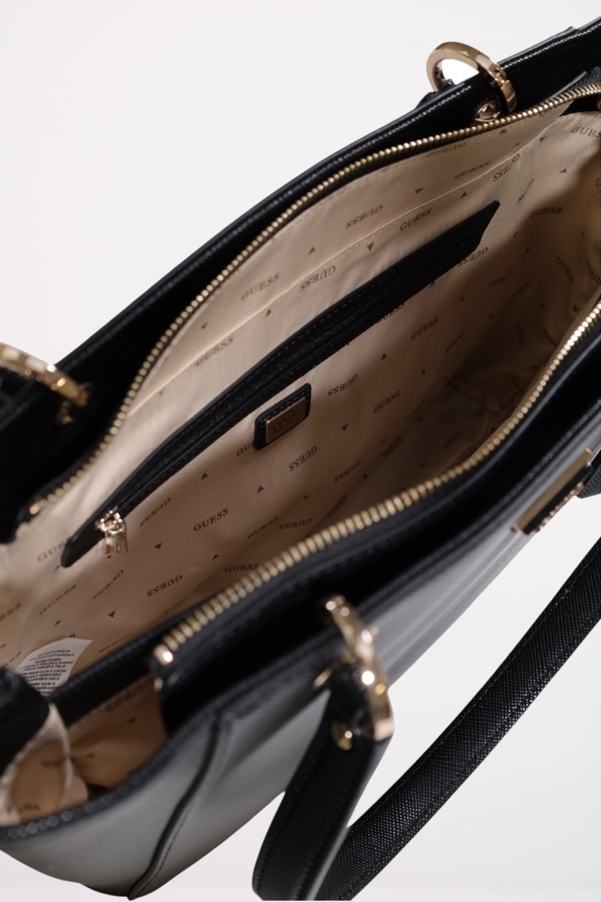 GUESS NOELLE II en color NEGRO  (4)