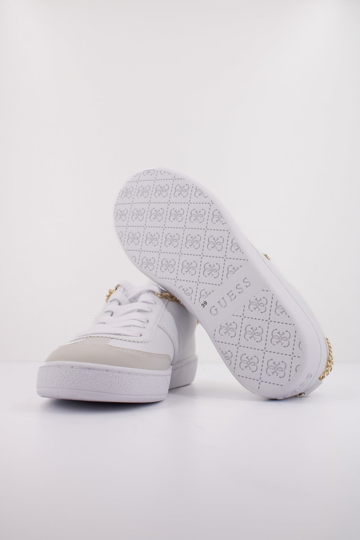GUESS FLTNAO LEA  en color BLANCO  (5)