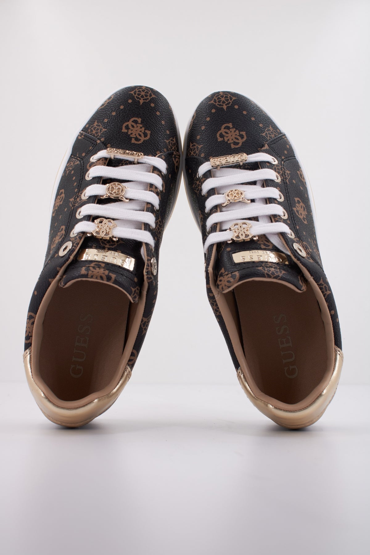GUESS FLTSS FAL en color NEGRO  (3)
