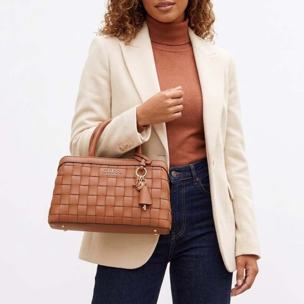 GUESS SANDY GIRLFRIEND SATCH en color MARRON  (6)