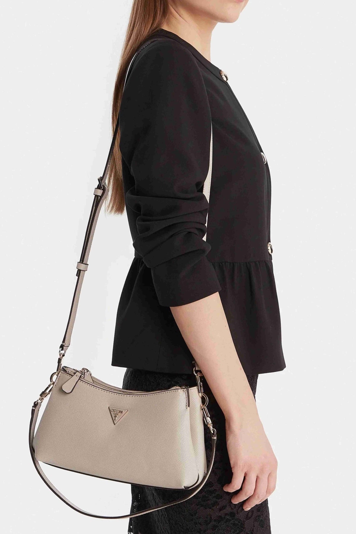 GUESS HWZG  en color MARRON  (4)