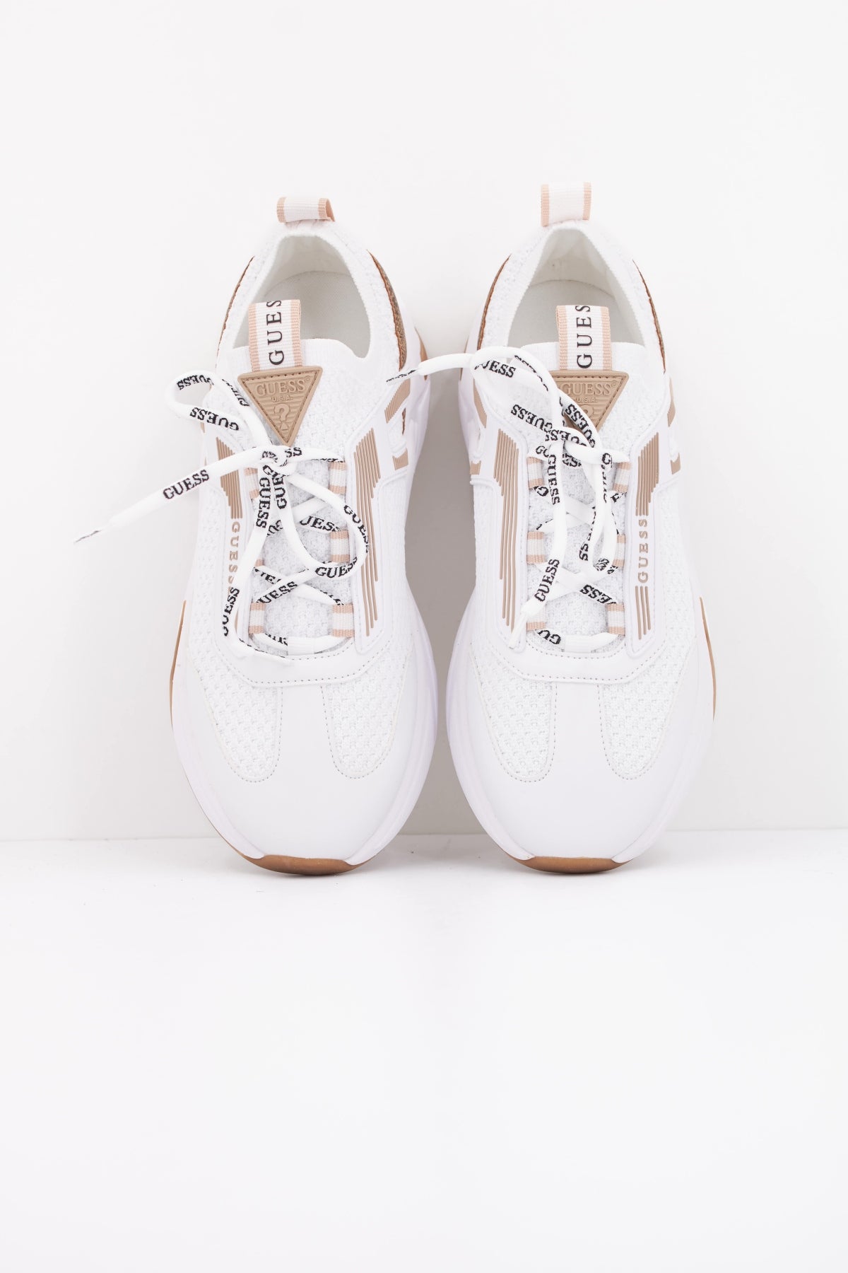 GUESS GENGA en color BLANCO  (3)
