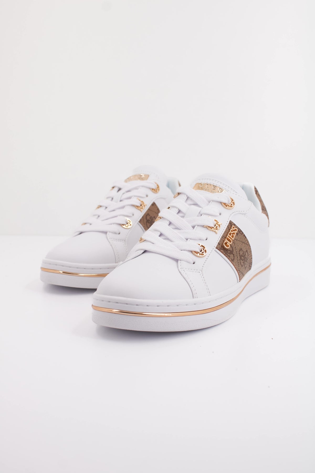 GUESS FLPSTW FAL en color BLANCO  (2)