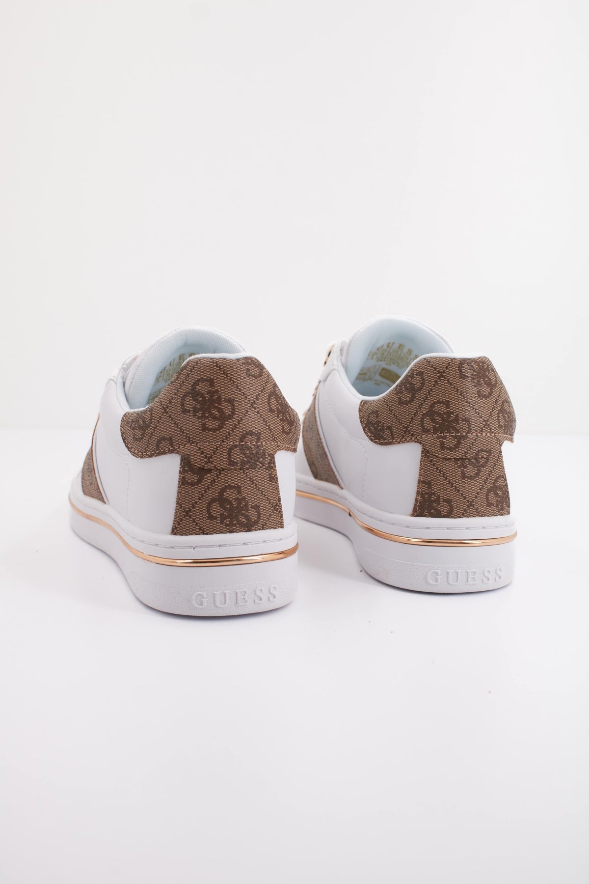 GUESS FLPSTW FAL en color BLANCO  (4)