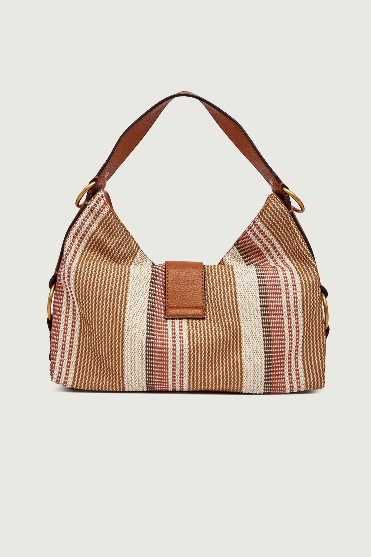 GUESS HWAB   en color MARRON  (2)
