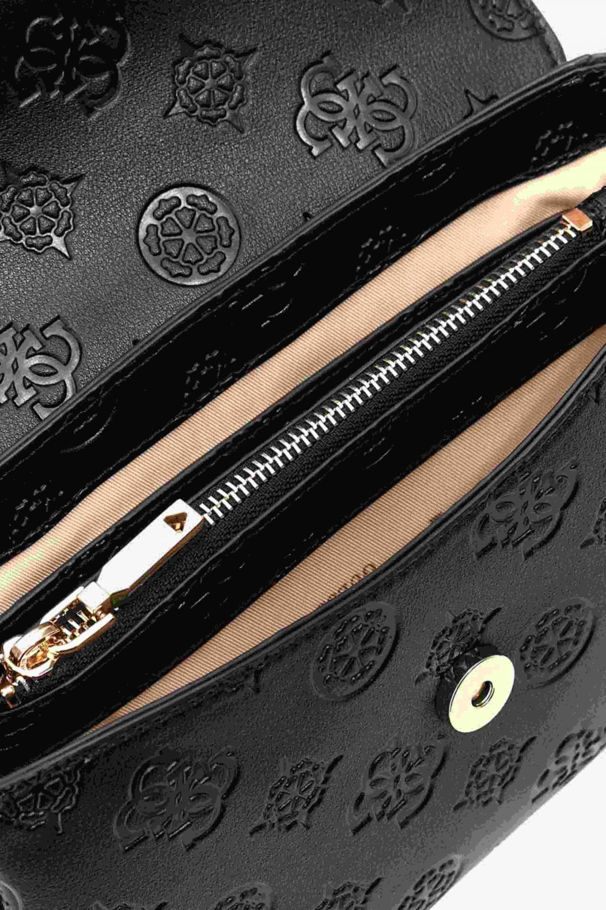 GUESS TISHA CROSSBODY en color NEGRO  (3)