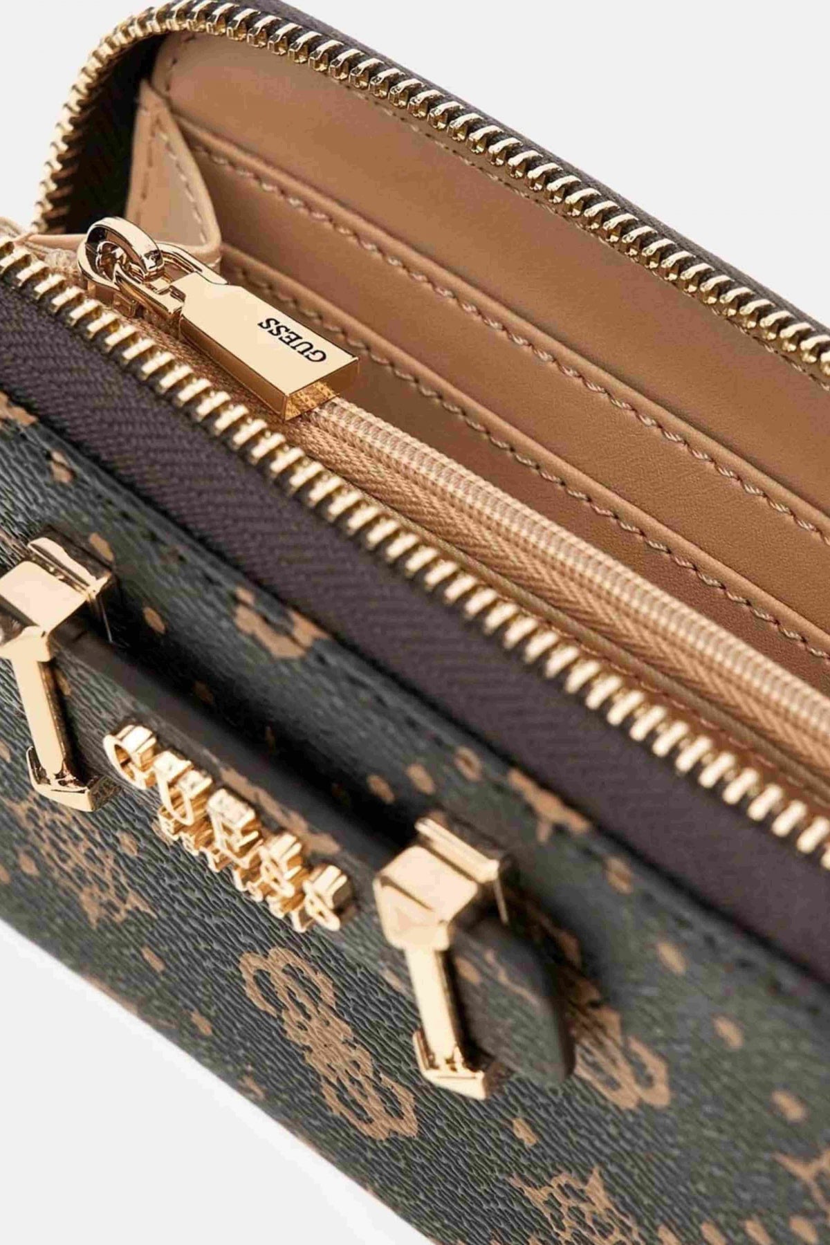 GUESS SILIA SLG MEDIUM ZIP A en color MARRON  (3)