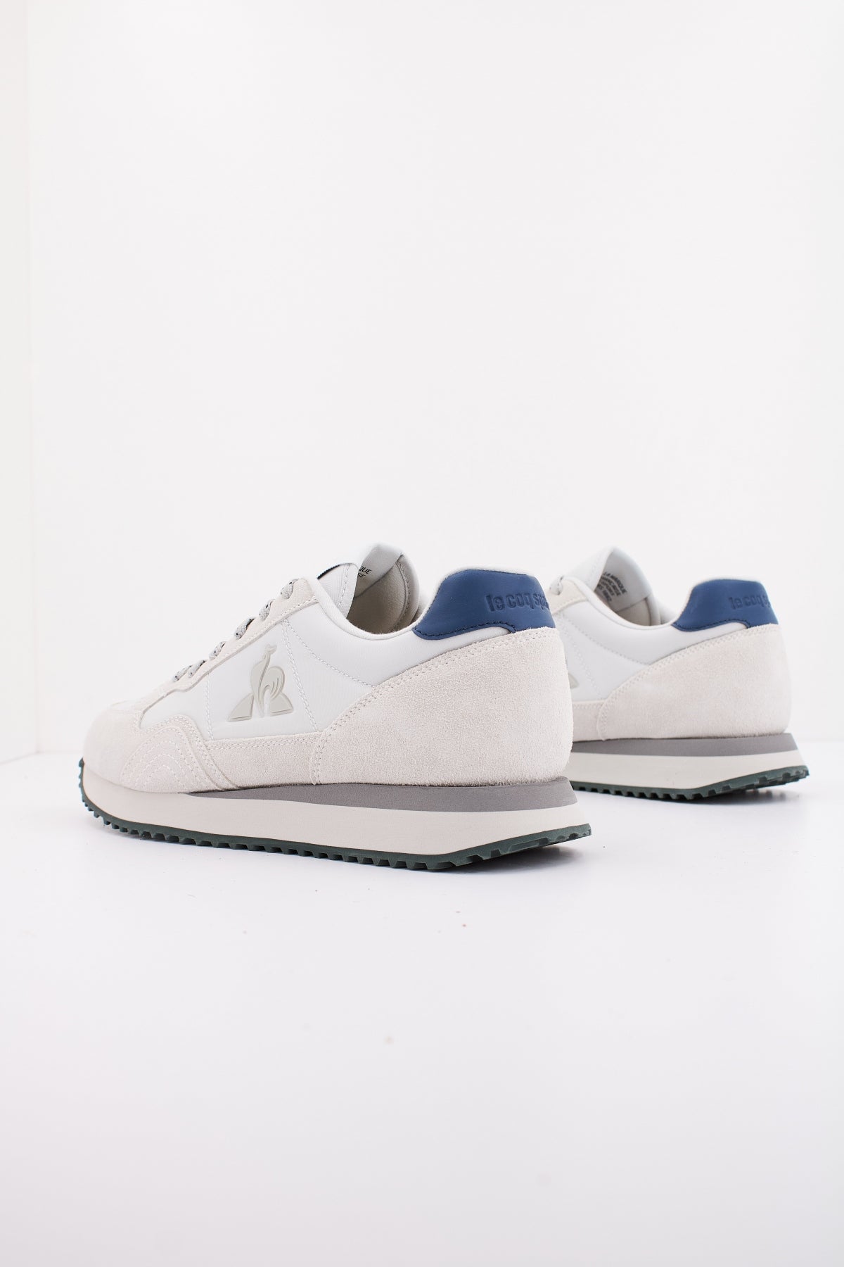 LE COQ SPORTIF L en color GRIS  (3)