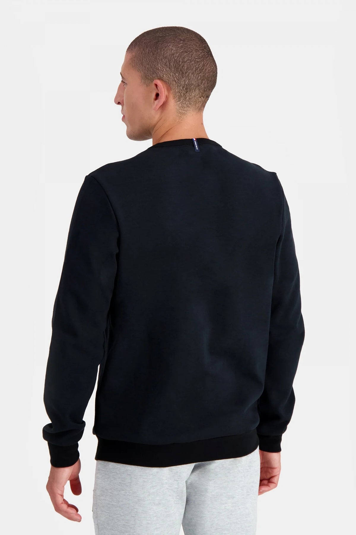 LE COQ SPORTIF ESS CREW SWEAT en color NEGRO  (3)