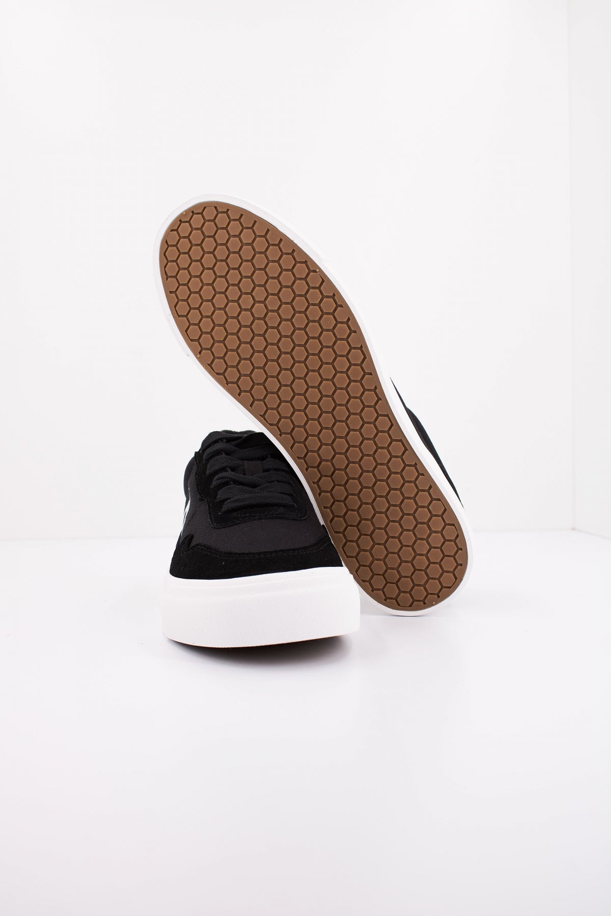 LE COQ SPORTIF LCS OLLIE en color NEGRO  (5)
