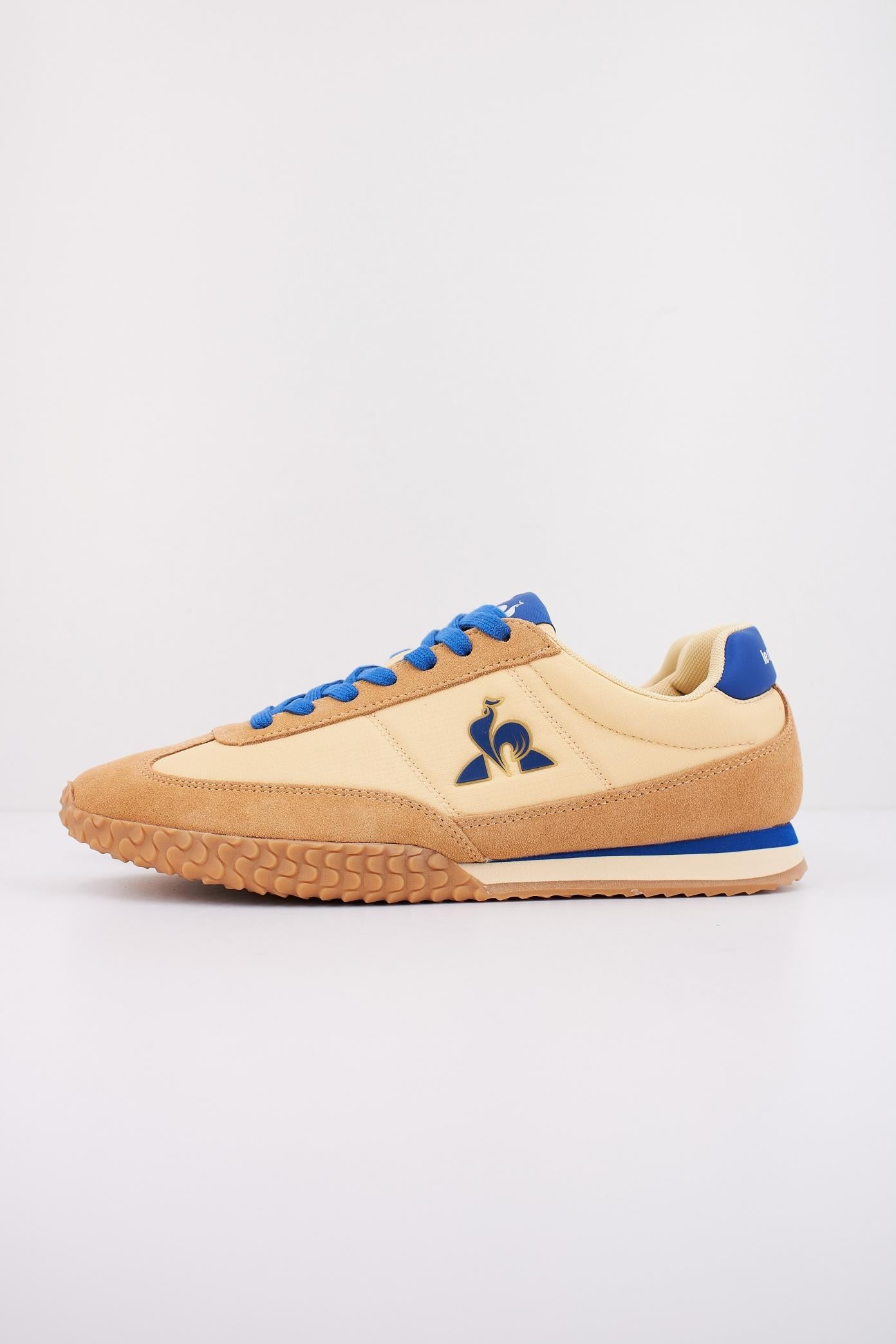 LE COQ SPORTIF VELOCE en color MARRON CLARO  (1)