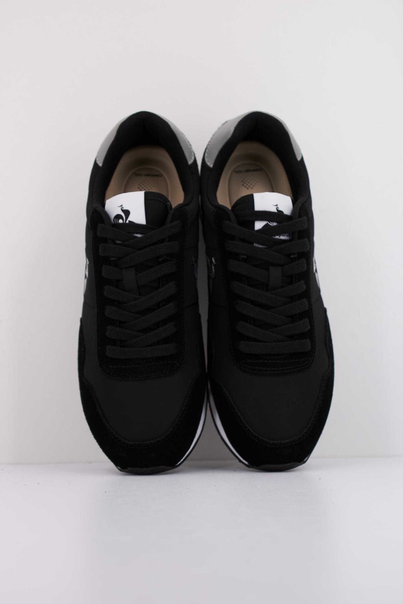 LE COQ SPORTIF ASTRA  en color NEGRO  (3)