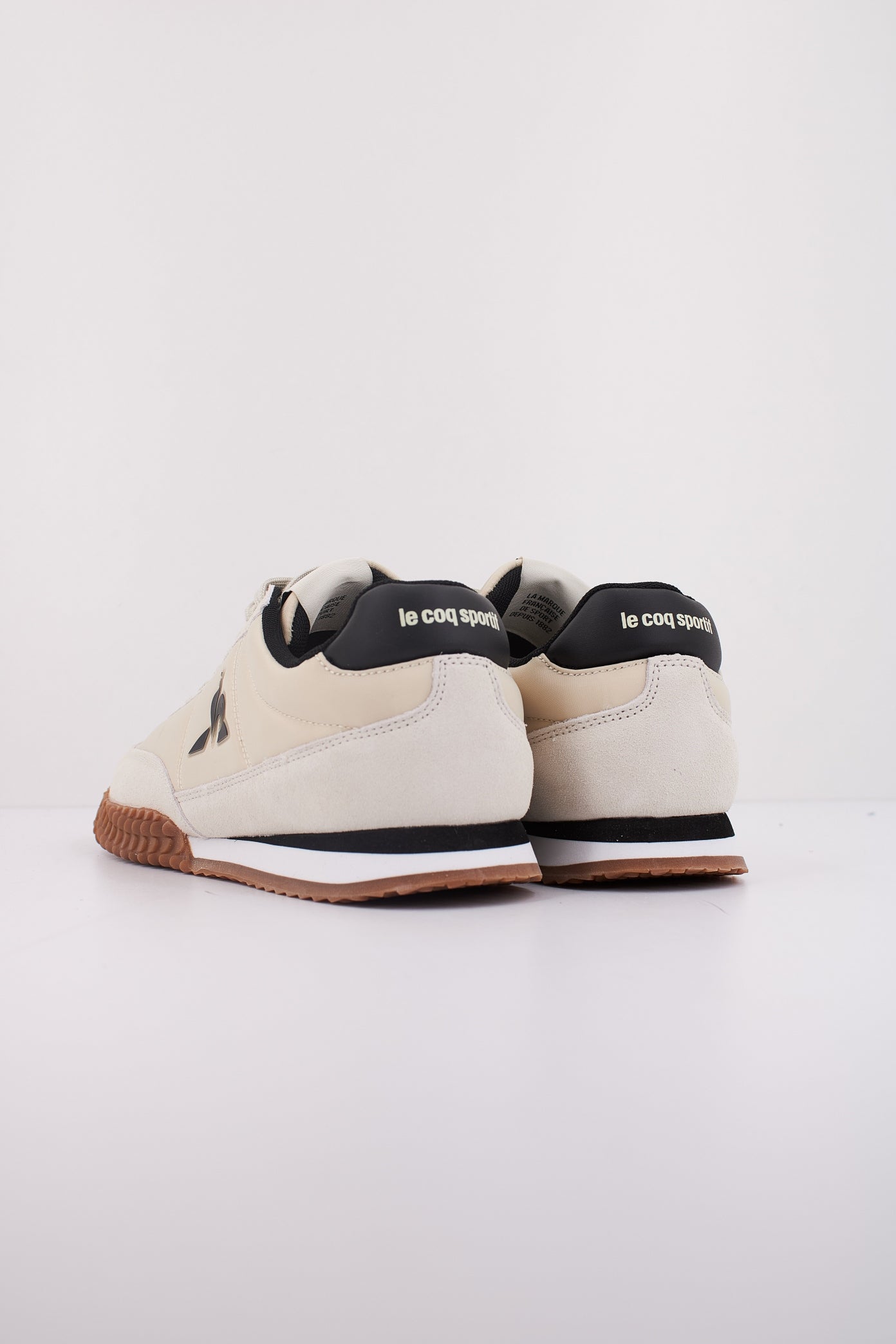 LE COQ SPORTIF VELOCE I en color BEIS  (4)