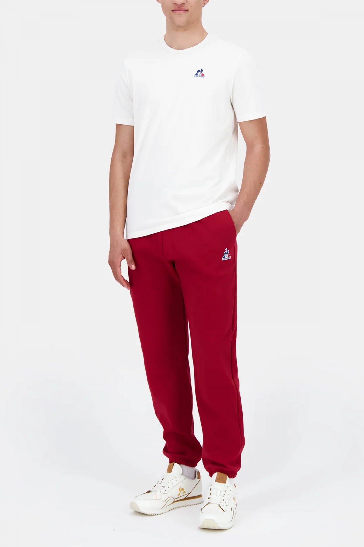 LE COQ SPORTIF ESS PANT LOOSE N en color ROJO  (3)