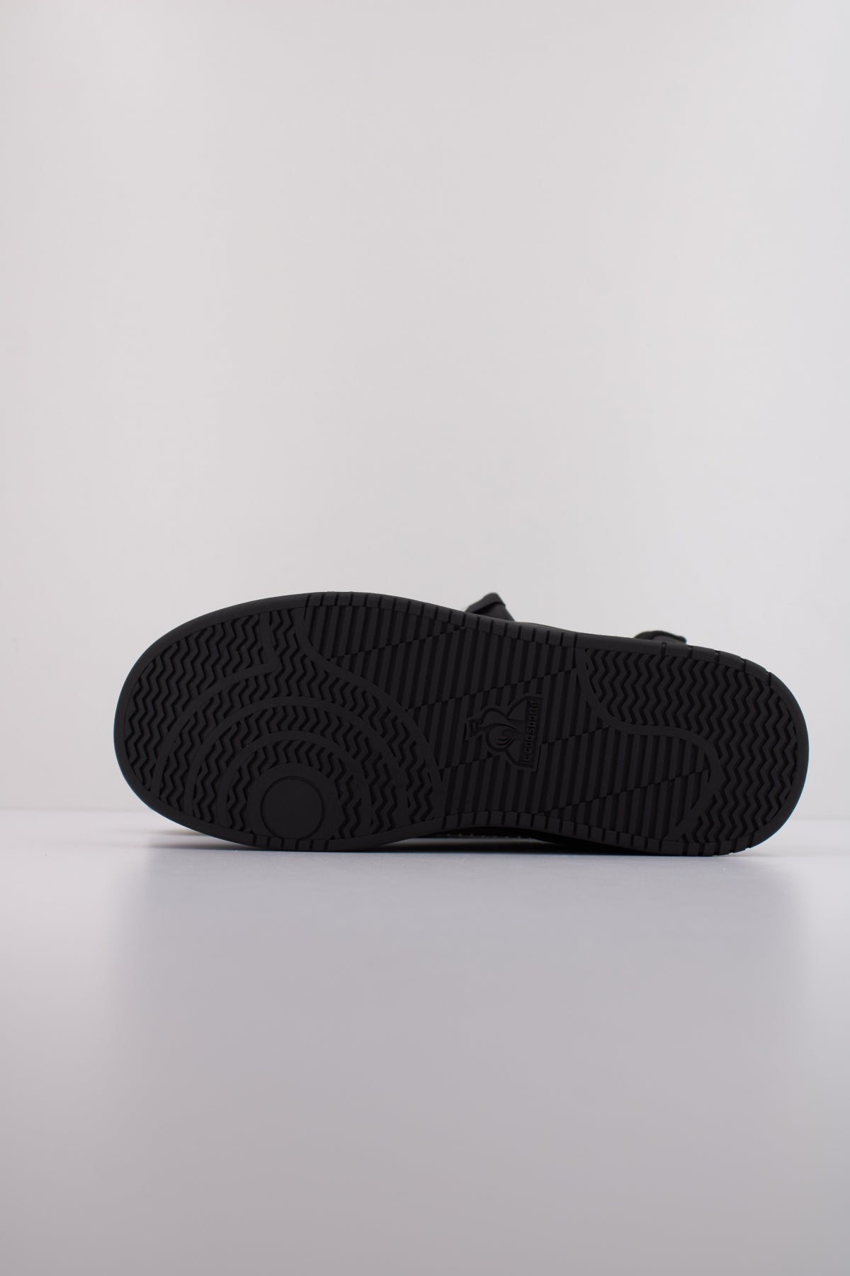 LE COQ SPORTIF LCS COURT BREAKER en color NEGRO  (5)