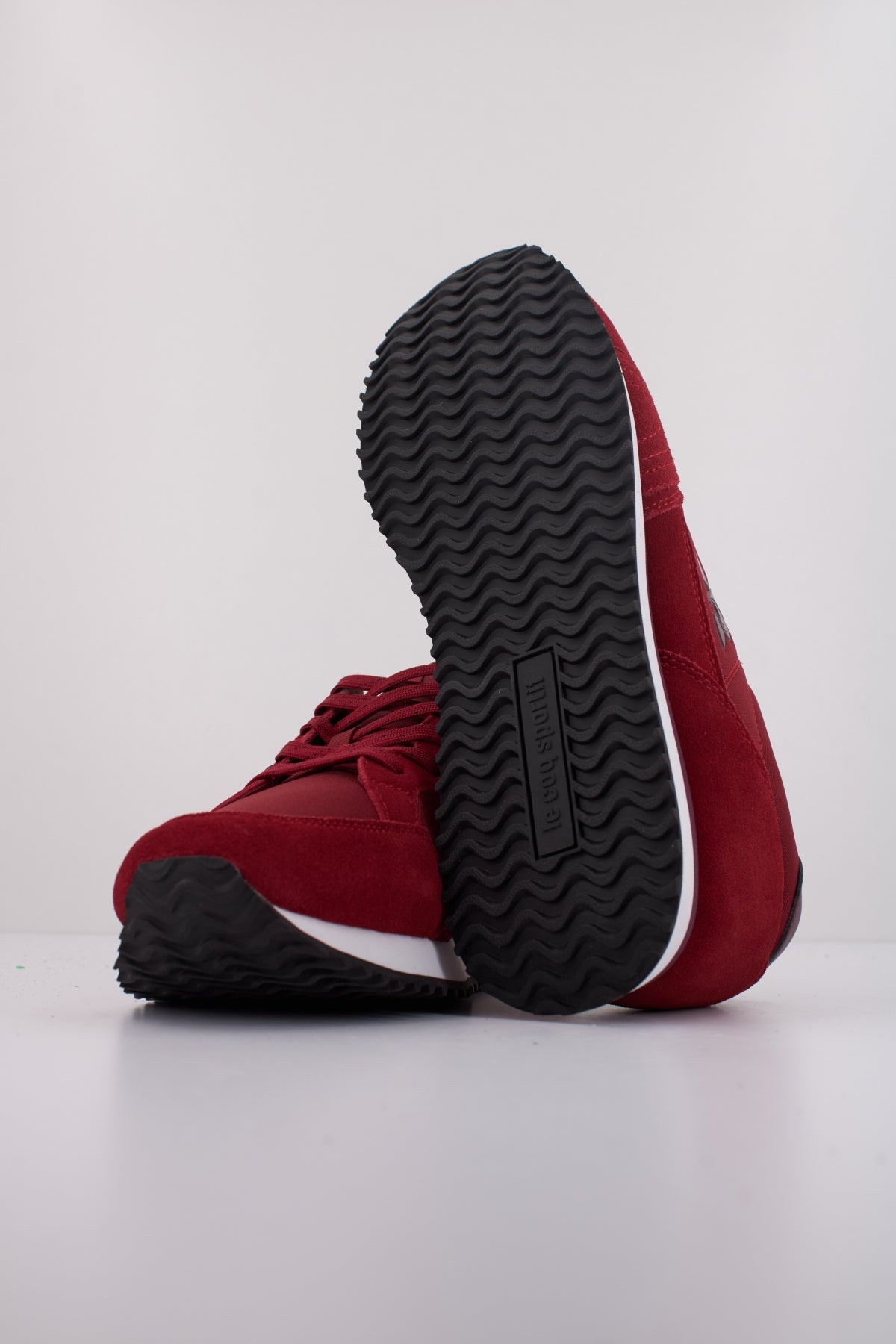 LE COQ SPORTIF JET STAR_ en color ROJO  (5)