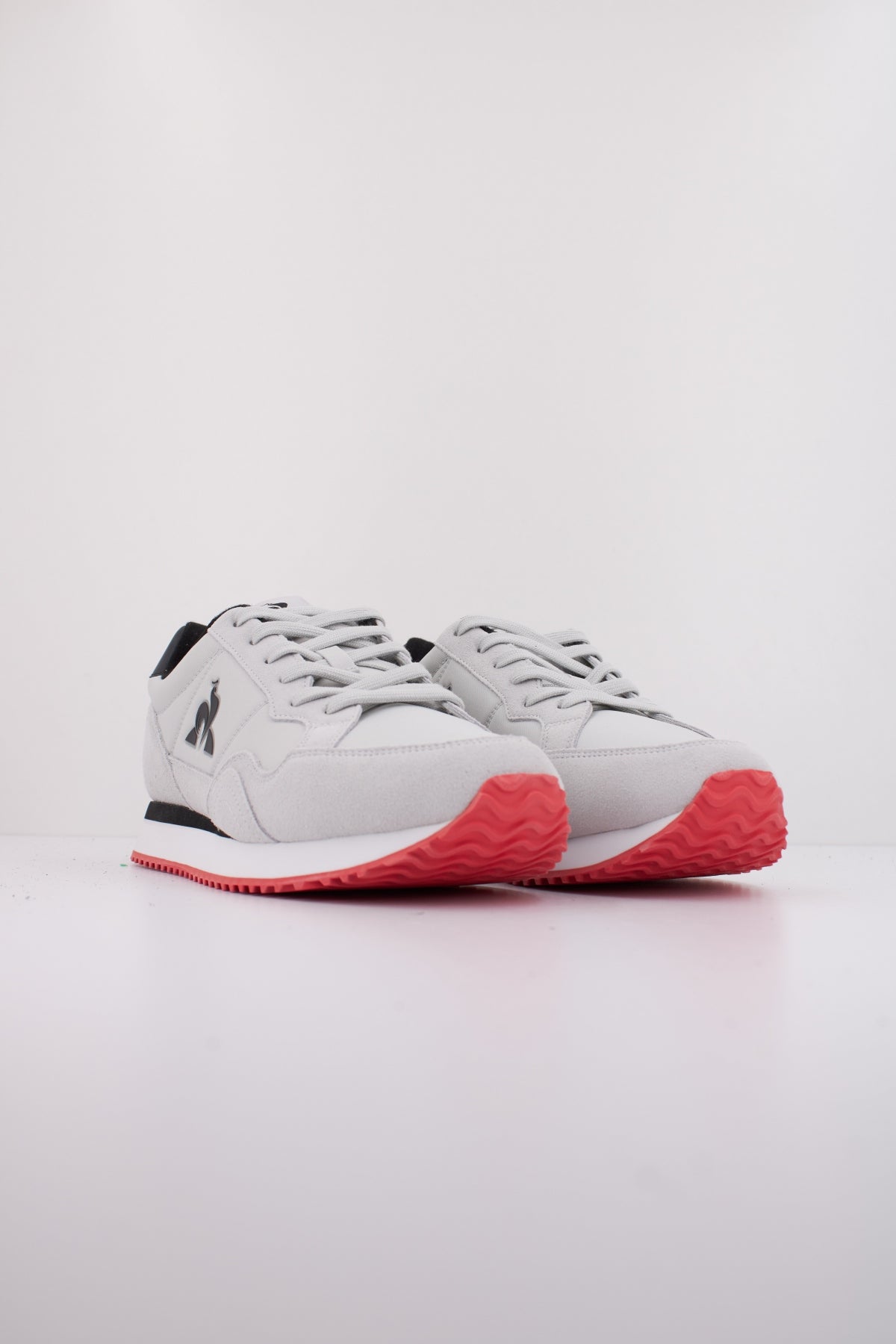 LE COQ SPORTIF JET STAR_ en color GRIS  (2)