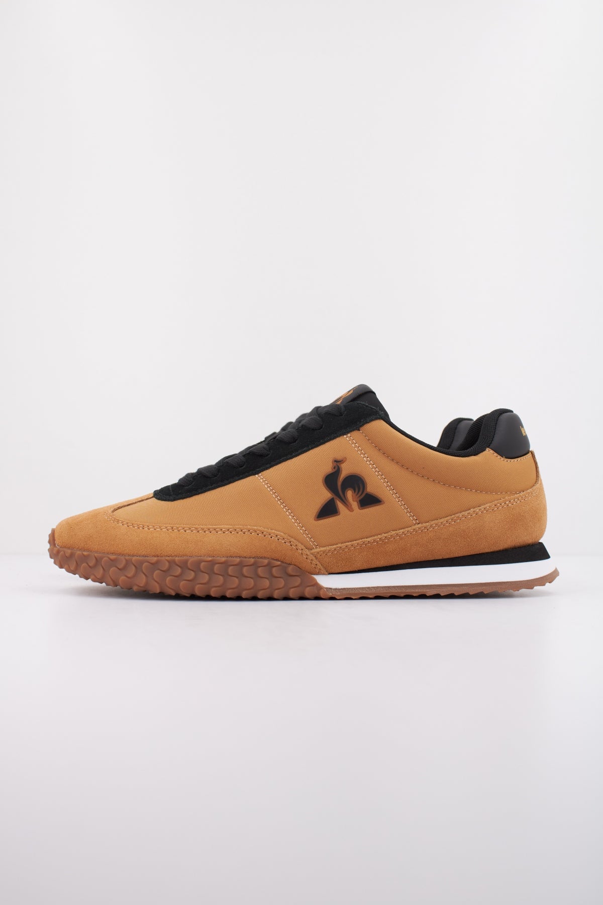 LE COQ SPORTIF VELOCE I en color MARRON  (1)