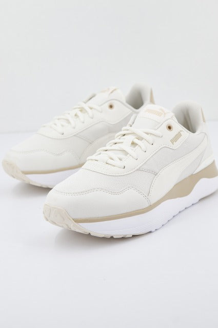PUMA  R VOYAGE en color BLANCO  (1)