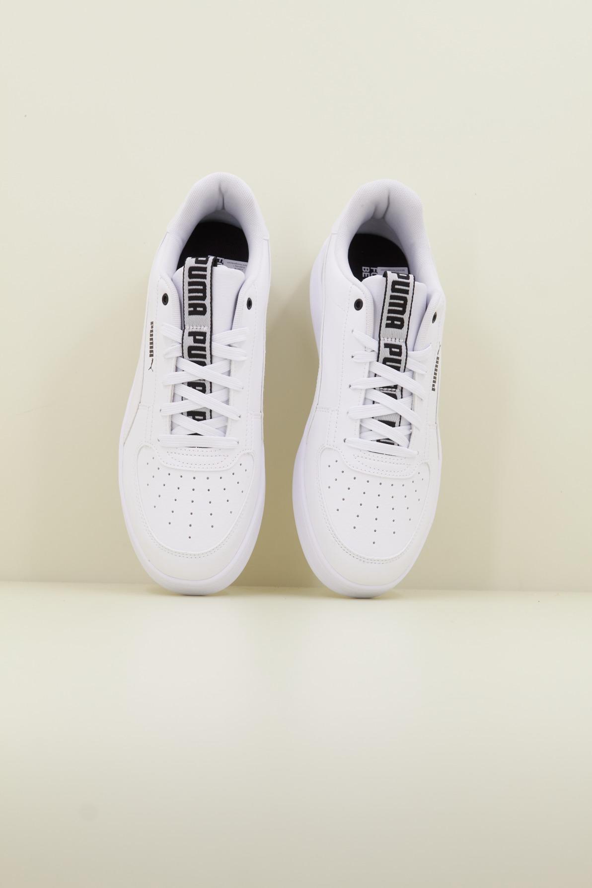 PUMA CAVEN . LOGOB en color BLANCO  (2)