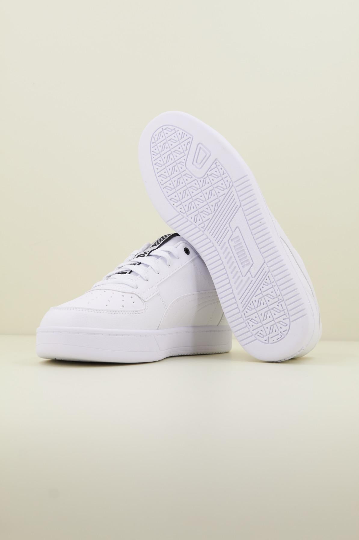 PUMA CAVEN . LOGOB en color BLANCO  (4)