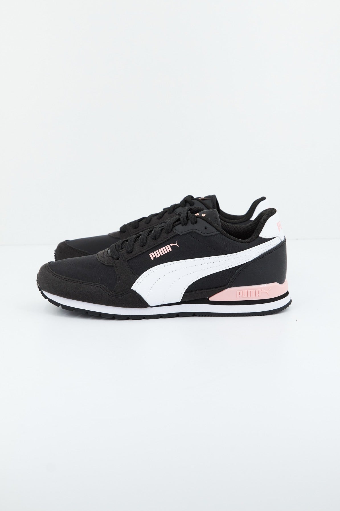 PUMA ST RUNNER V NL en color NEGRO  (1)
