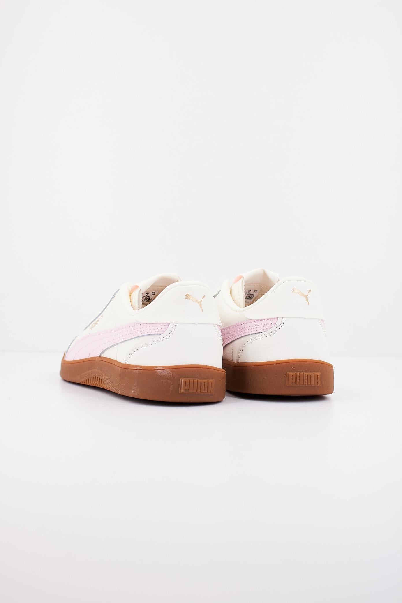 PUMA PUMA CLUB V en color BLANCO  (3)