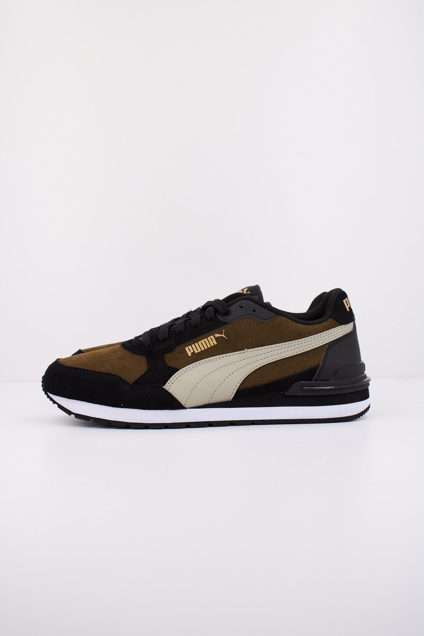 PUMA ST RUNNER V SD en color VERDE  (1)