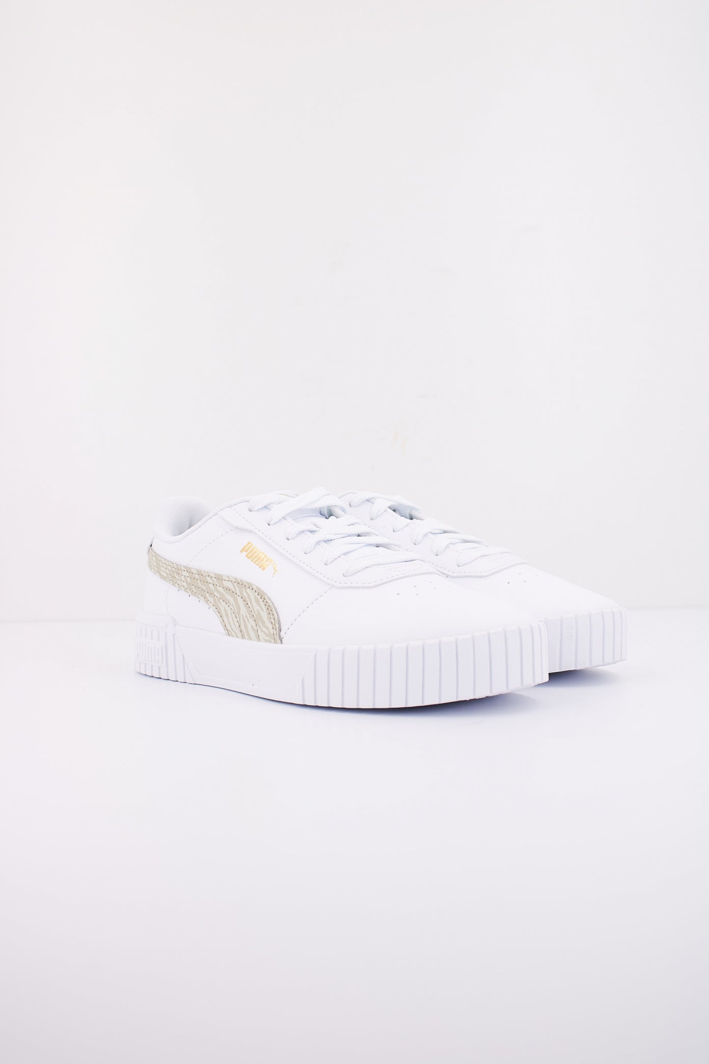 PUMA CARINA . ZEBRA JR en color BLANCO  (2)