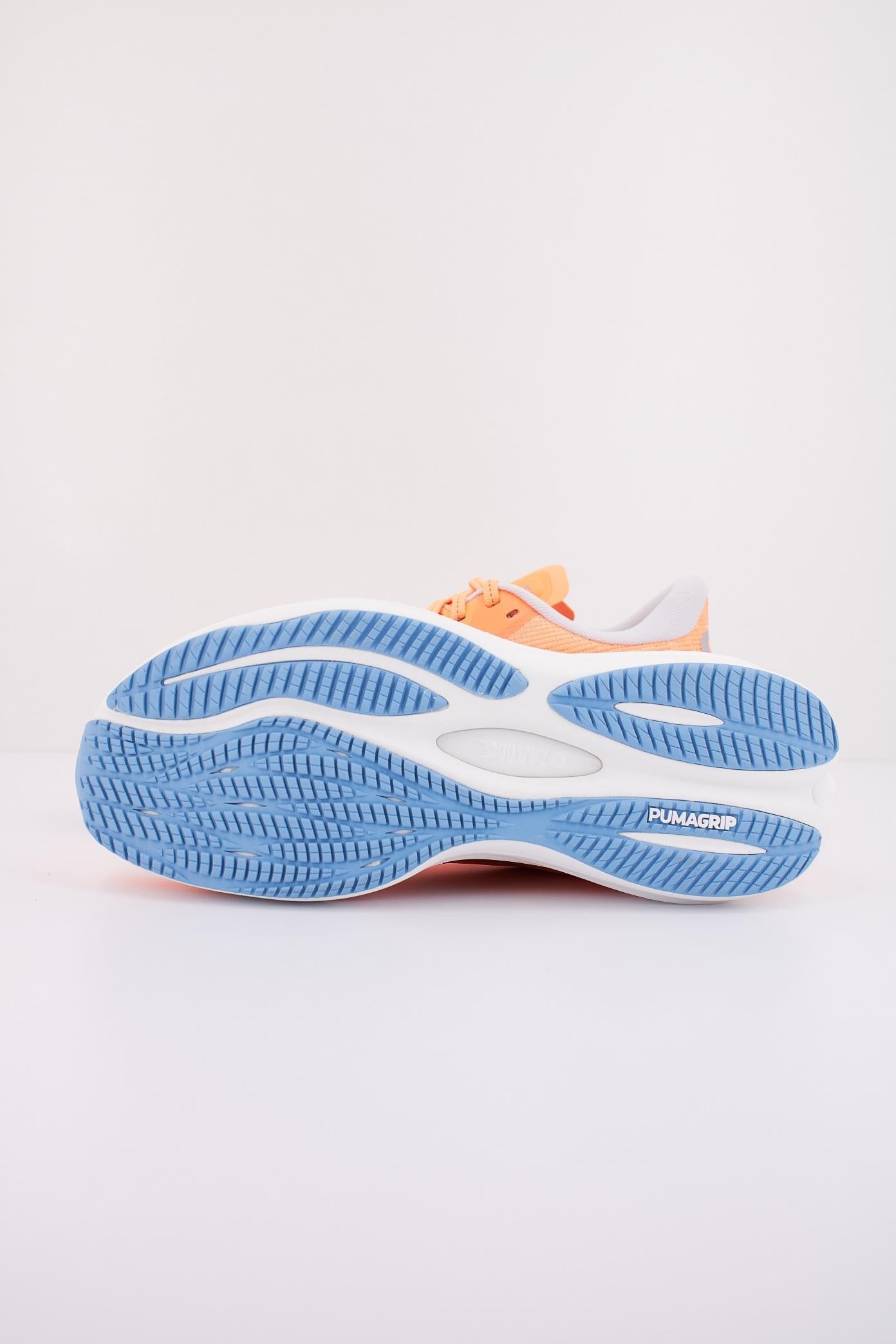 PUMA VELOCITY NITRO  WN en color NARANJA  (5)